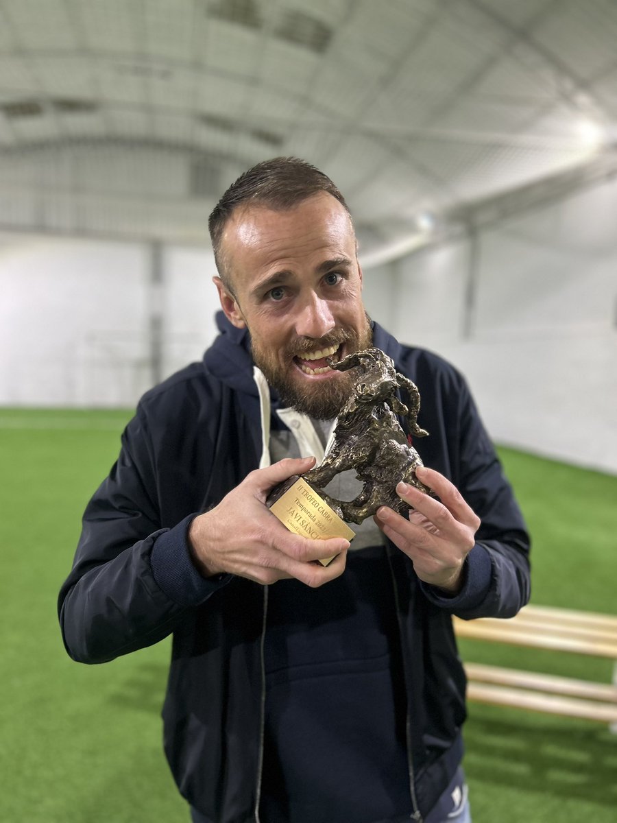 Si de mí dependiese, este tío se llevaba la Cabra de Oro esta noche mismo sin esperar a final de temporada.

Hoy ha evitado un sonrojo mayor.