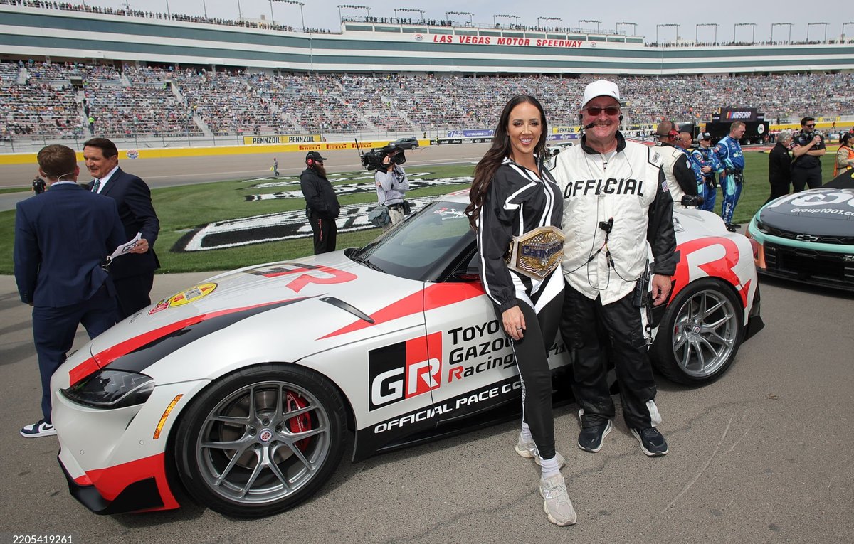 Jessica Green Racing Chelsea Green ahead of driving the pace car to kick off today's #NASCAR ...