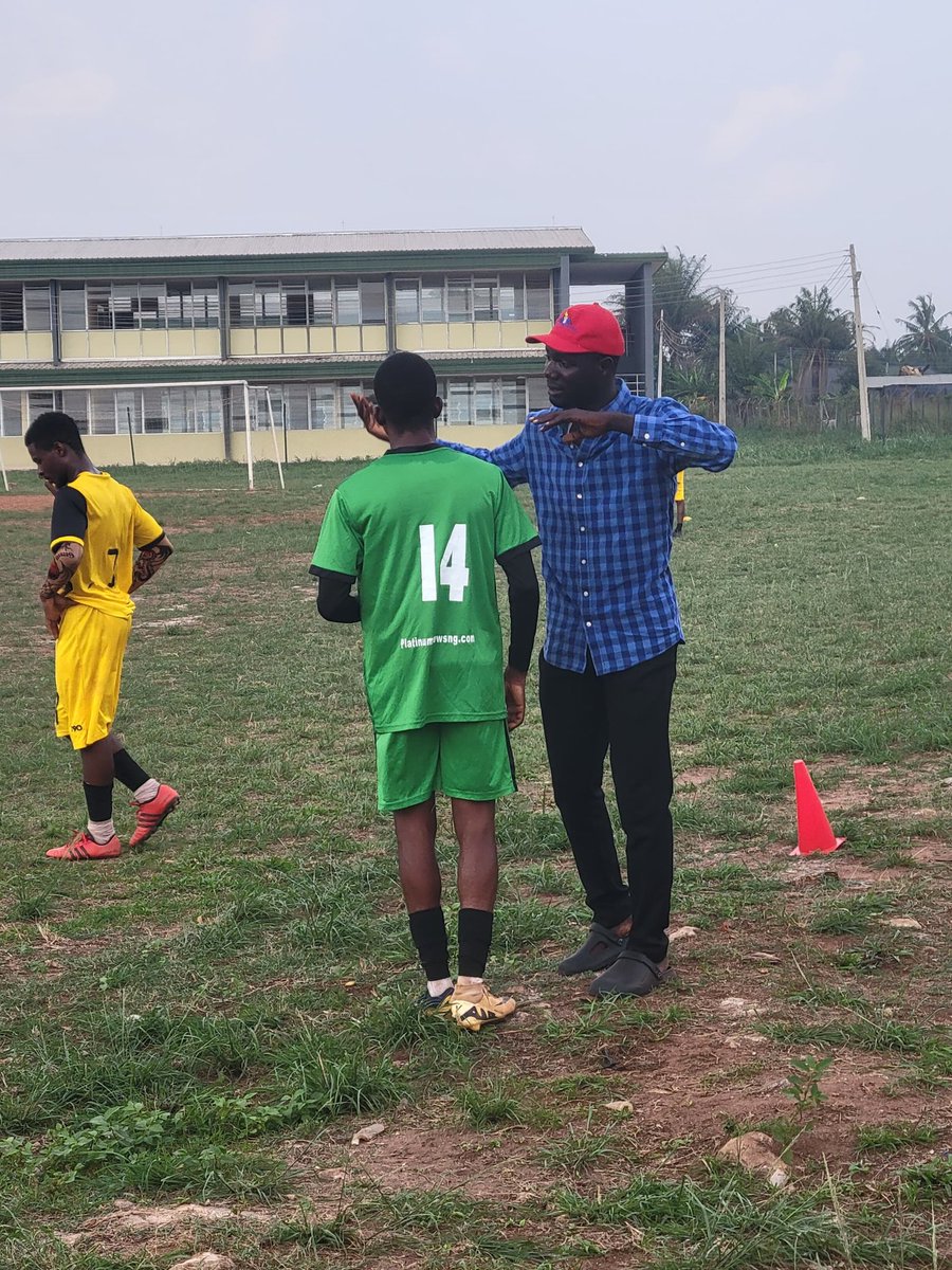 Spoils Shared! 😬

#ShavikFC #HomeGame #Draw