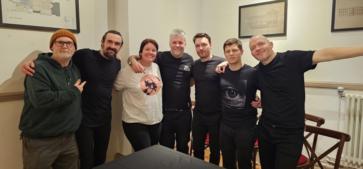 waxandbeans's tweet image. The Slow Readers kindly signed some extra stock for us on Friday night when they were signing the exclusive Black Dust variant. 

All orders a re now parcelled up and shipping tomorrow. 

Grab limited signed stock here
waxandbeans.co.uk/search?options…