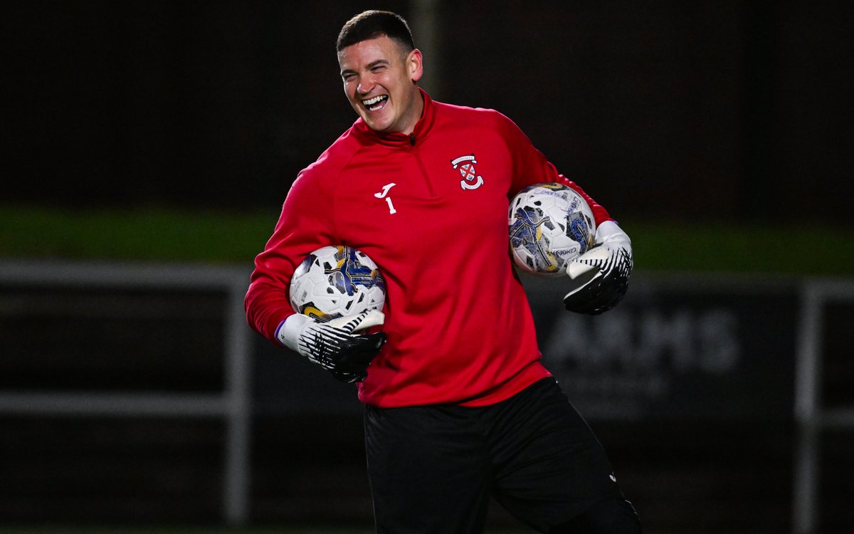 Leishman 2️⃣0️⃣2️⃣6️⃣

We're delighted to announce experienced goalkeeper Andy Leishman has put pen to paper and extended his contract with the Bankies until the end of next season.

In safe hands 🧤