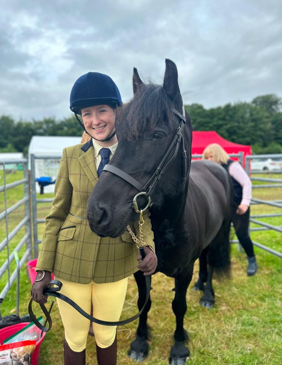 9 years ago today <a href="/islaycountrygal/">Millie_Clark</a> wrote to our local vet asking for help with her school project as she has had dreams of becoming a vet since she was tiny this year she will apply for <a href="/UofGSBOHVM/">UofG SBOHVM</a> <a href="/TheDickVet/">The Royal (Dick) School of Veterinary Studies</a> and <a href="/SRUCVets/">SRUC Veterinary Services</a> <a href="/UofGWP/">UofG Widening Participation</a> <a href="/future_vets_SCO/">FutureVetsScotland</a> 1st pic tonight #excitingtimes