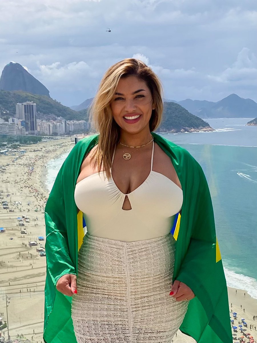 MarciaOficialBR's tweet photo. Duvido você curtir e republicar minha foto. 🇧🇷 https://t.co/YoJEl7r76C