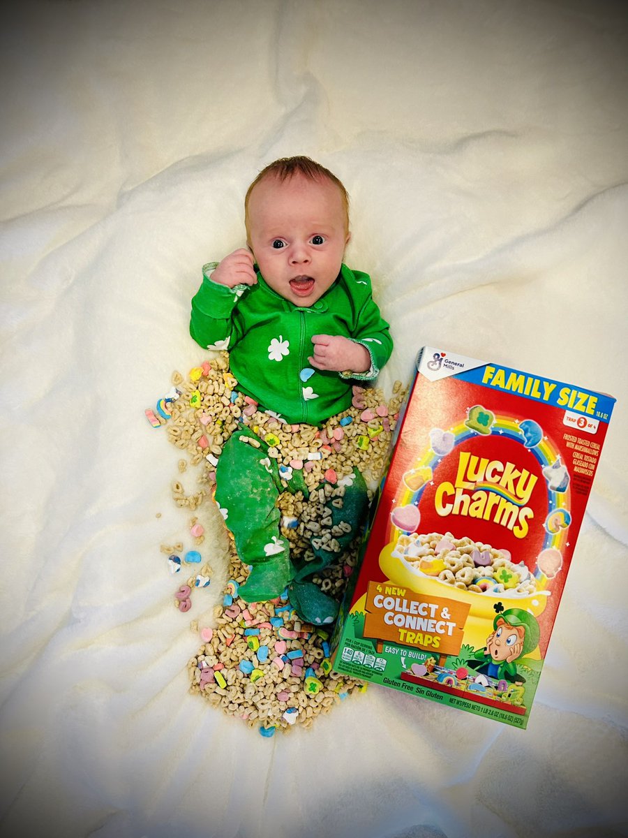 JordanSnoderly's tweet photo. The toys sure are getting big in the @LuckyCharms box. https://t.co/LCTO3TTEhp