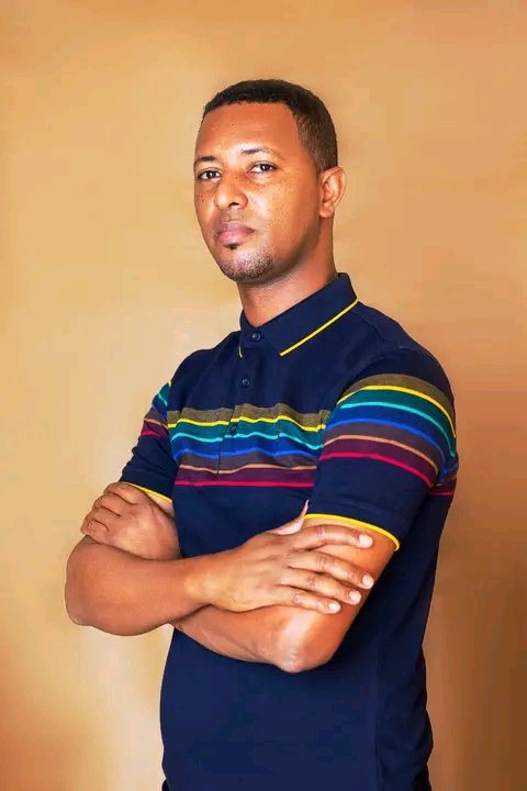 ShikirizaB's tweet photo. La demande de nationalité entre les Burundais et les Rwandais n'est pas une affaire nouvelle.

📌A titre d'exemple, le 14.01.2025, un homme d'affaires rwandais vivant au #Burundi, Sultan Souleymane #Uwamahoro, a été accordé la nationalité burundaise par le Président @GeneralNeva. https://t.co/vLEUFvOePw