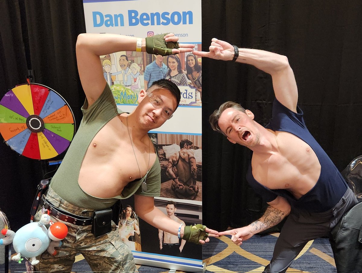 TheGhostUR2Me tweet media