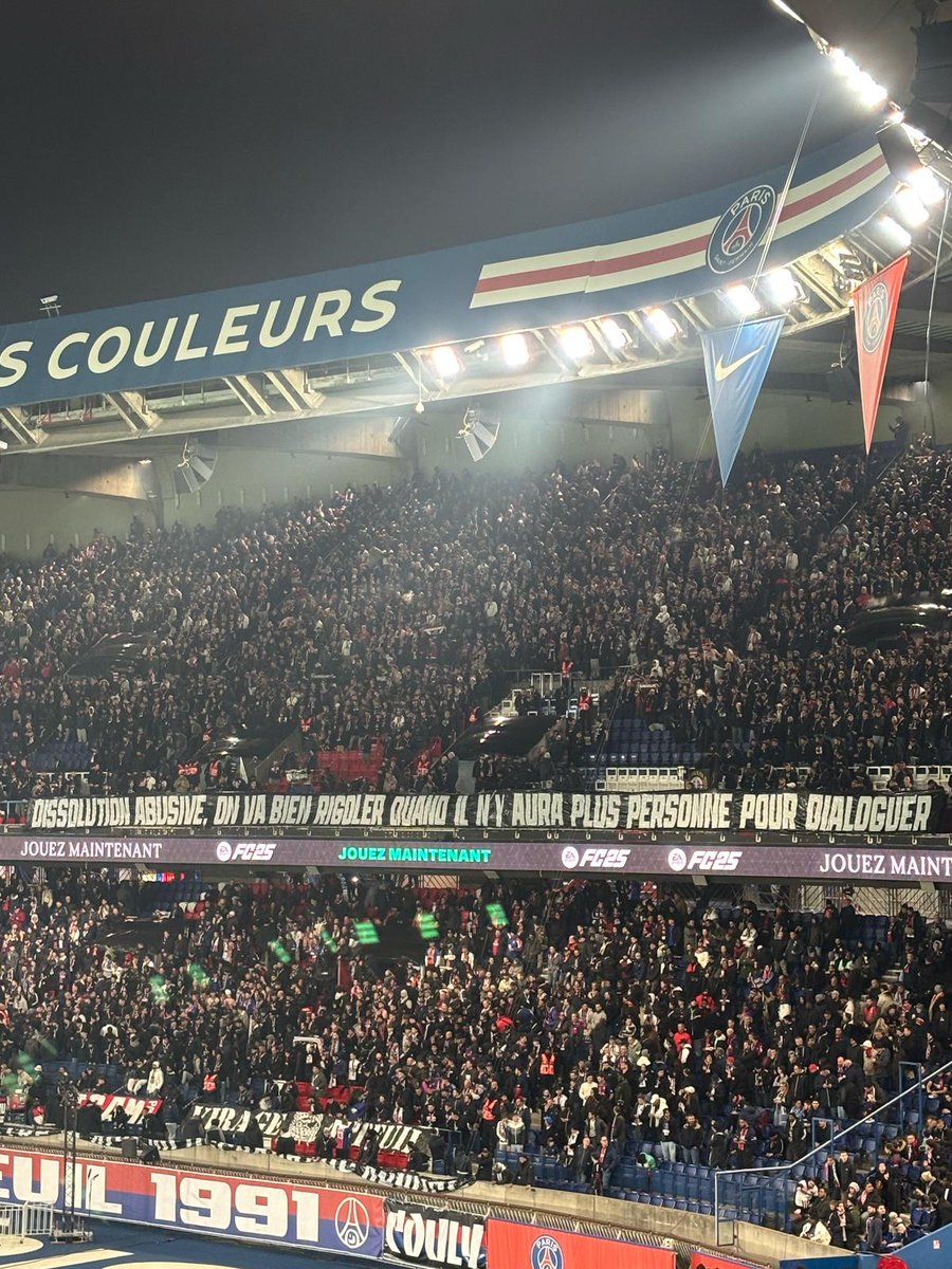 Co_Ultras_Paris's tweet photo. LIBERTÉ POUR LES ULTRAS !
SOUTIEN AUX GROUPES CONCERNÉS ! https://t.co/KkgaC4jAcF