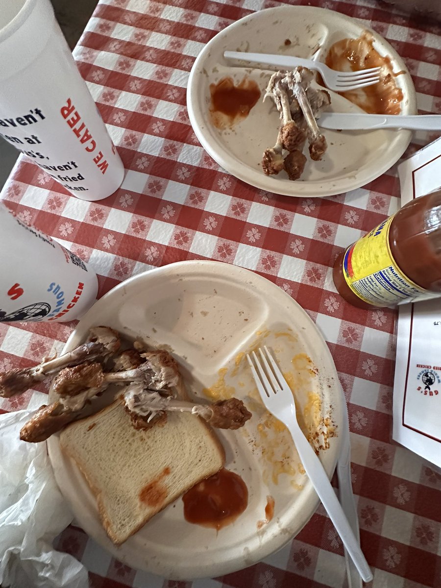 haileycolleen's tweet photo. 19 minutes to devour https://t.co/MBddRr0MVa