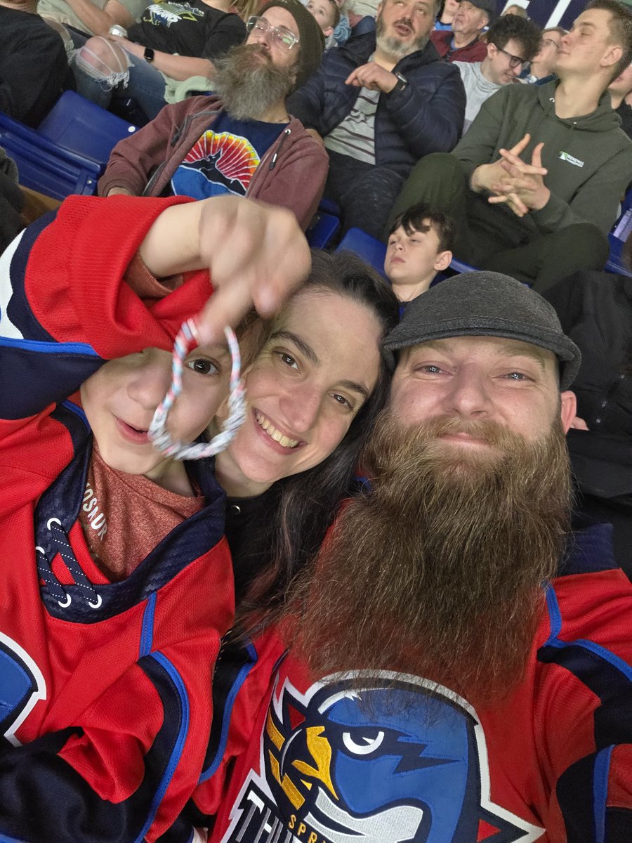 StonedWallGoat's tweet photo. Section 24 row k seats 5,6,7
@HVACBerkshire @ThunderbirdsAHL #toocool https://t.co/HXFtowYzVJ