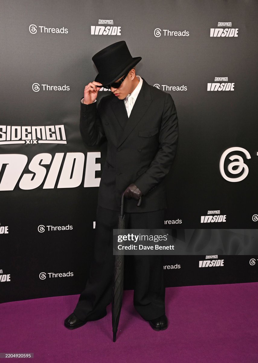 yoxics's tweet photo. Jasontheween on the red carpet at the Sidemen Inside Premier 🔥 https://t.co/BfPokgvmLe