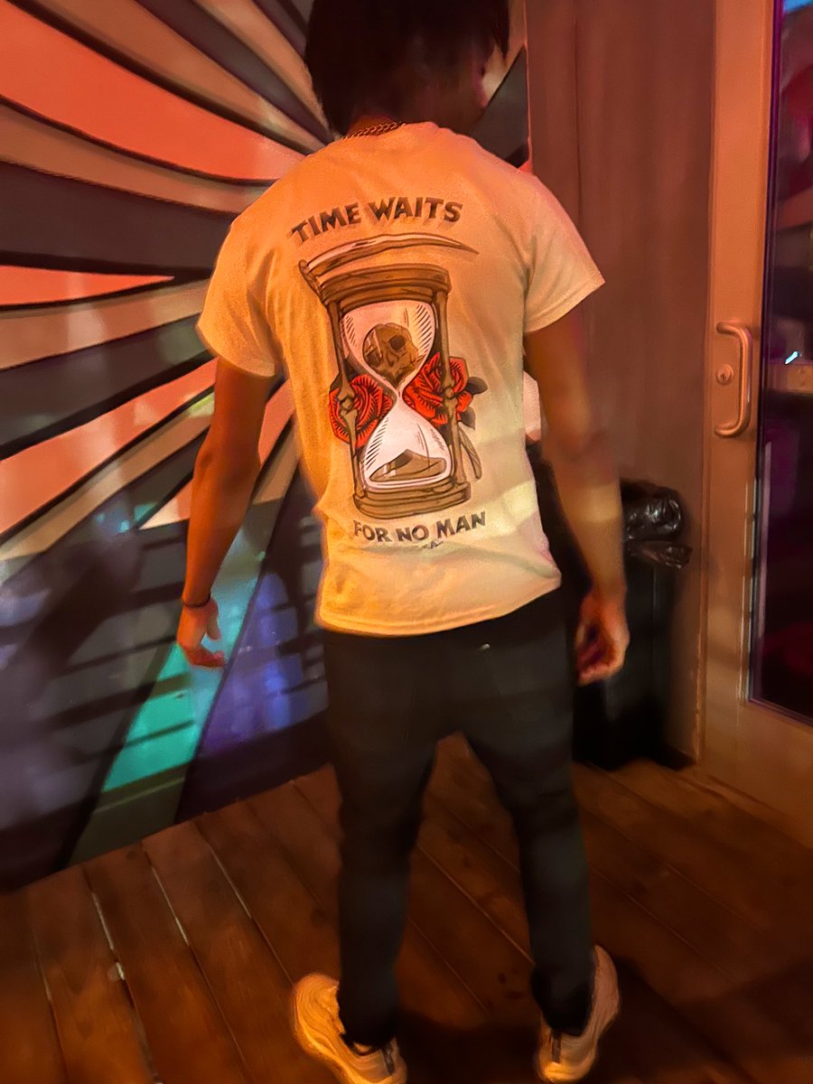 Biigmellly's tweet photo. “Time waits for no Man” ⏳‼️ https://t.co/5GL0RY4GJs