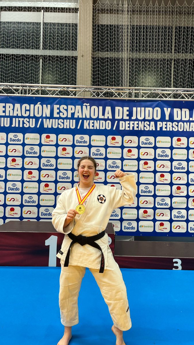 _solosaraa's tweet photo. Campeona de España 2025 juju https://t.co/bPzlOr4DiD