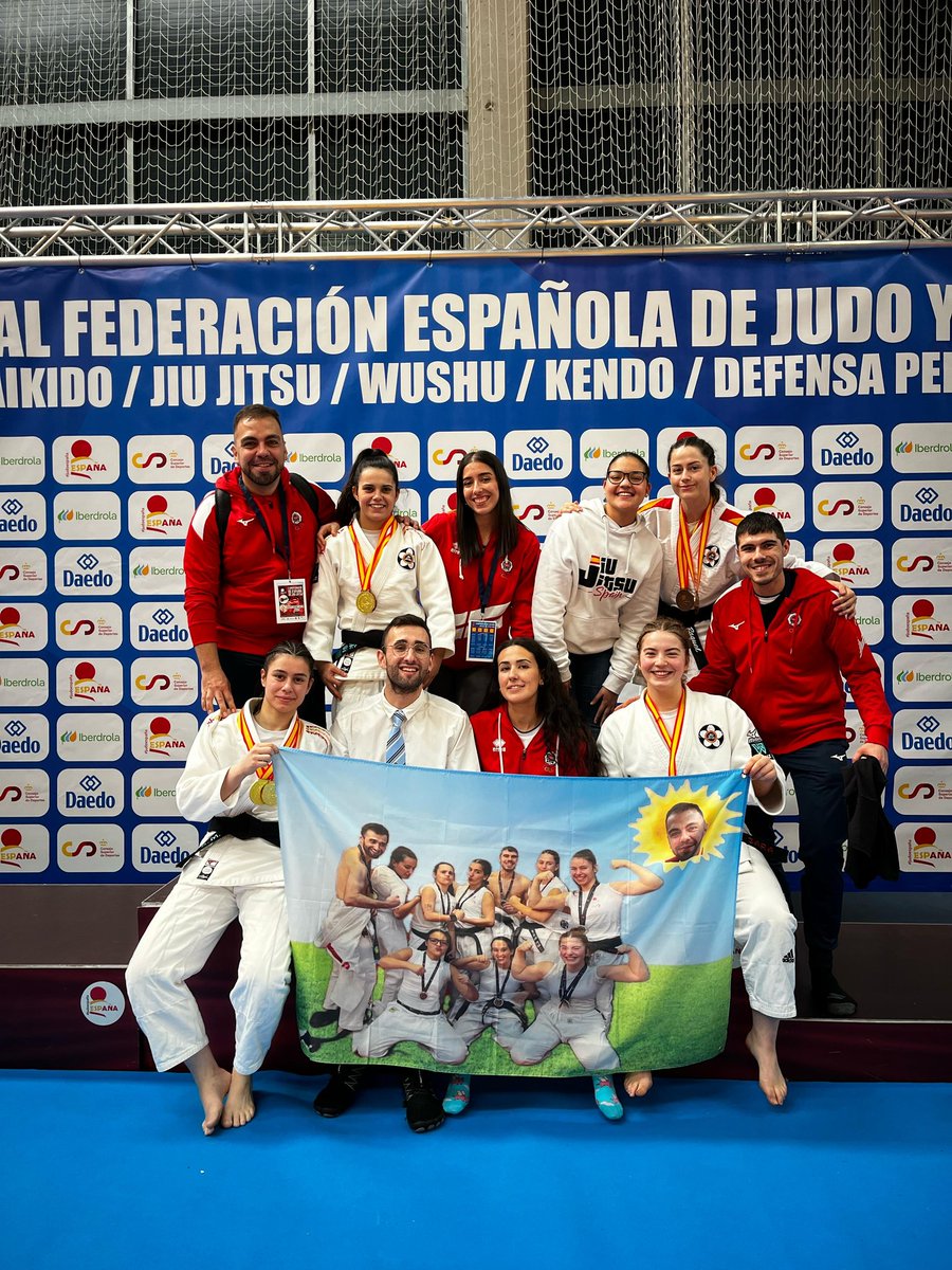 _solosaraa's tweet photo. Campeona de España 2025 juju https://t.co/bPzlOr4DiD