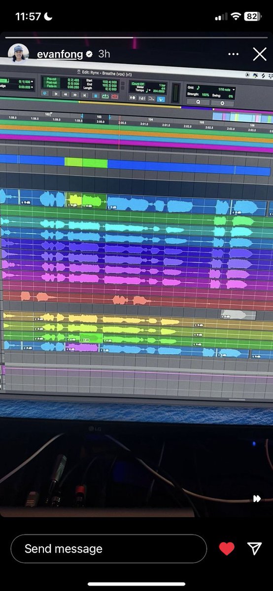 RynxUpdate's tweet photo. im calling it right now...
Evan's song tease at the end of Miss Melancholy is the final version of Breathe and Breathe is the next song he is dropping
I JUST GOT THE FEELING.
#Rynx #EvanFong #Vanoss https://t.co/V59ycIlH2F