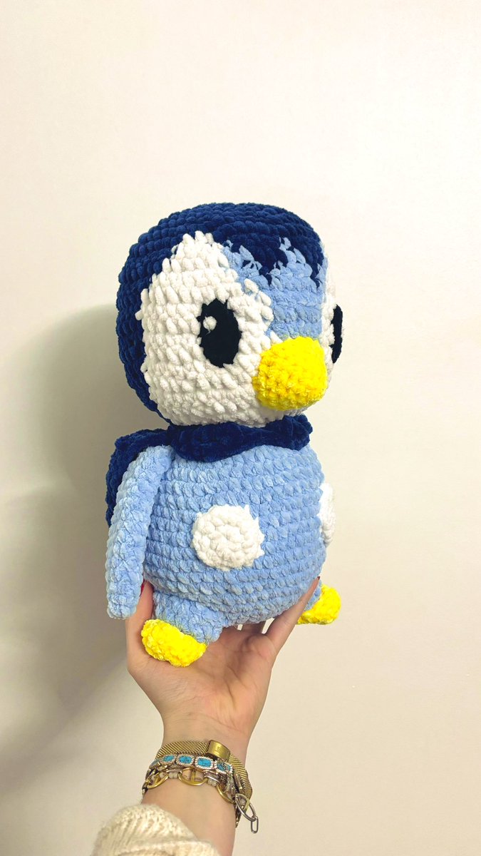 🌟🎁 JEU CONCOURS🎁🌟

vous l’avez adoré, j’ai donc decidé de vous la faire gagner !

Pour gagner cette peluche Tiplouf au crochet réalisée par mes soins, il suffit de :
🔁 RT ce tweet
Follow <a href="/LowkeyyPianist/">𝘚𝘩𝘢𝘯𝘢 ♪ ° .⋆°✵.*</a> 

Tirage au sort le 30/03

Bonne chance à vous tous 🧶🍀