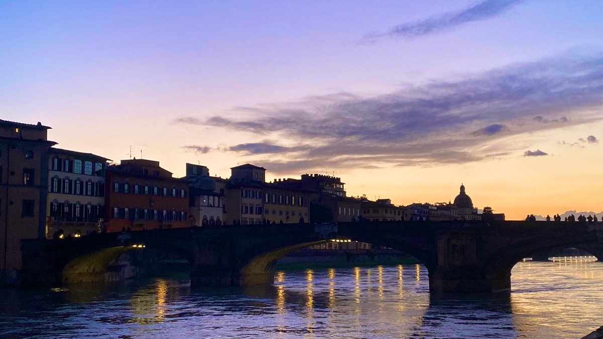 losaterri's tweet photo. L’amore
Vince.
#Firenze 💜 https://t.co/WoleiBb7Ez