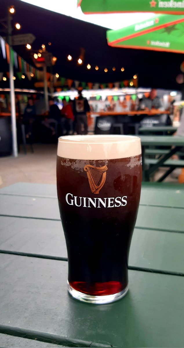 St Patrick's weekend don't @ me tomorrow folks it's a bank holiday here in Ireland and I'm well on the black stuff x #StPatricksDay