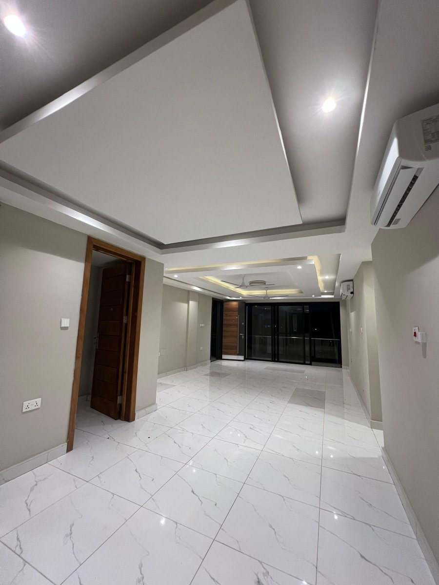 JustRentGh's tweet photo. 🏡 2-Bedroom Apartment – East Legon | $800/Month
🔹 Unfurnished | 🍽️ Fitted Kitchen
💡 Standby Generator | 🚗 Secure Parking
📍 Great Location! DM or Call to View! 📞 https://t.co/ySl4DIG4mm