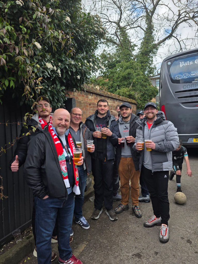 AdamLoveee's tweet photo. Just win #20 please Liverpool https://t.co/YOtNGC58a5