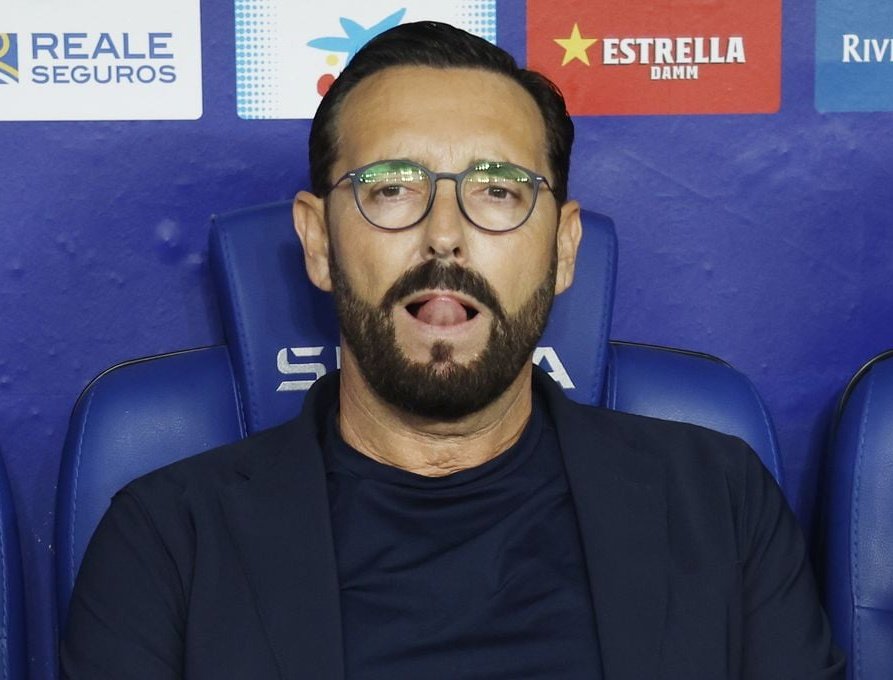 juandazulon's tweet photo. 26 de julio 2024: El Getafe suspende un partido de pretemporada por falta de jugadores.

16 de marzo de 2025: A 3 de Europa y 9 puntos por encima del descenso.

Don José Bordalás Jiménez https://t.co/MDksoqlsRD