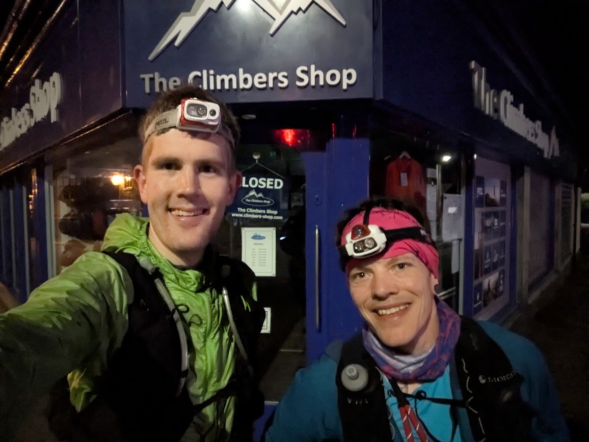 alex_staniforth's tweet photo. Cracking adventure on the Lunar Round with Jon. 24 miles/8000ft/13 summits from Ambleside, between sunset and sunrise. Beats the pub, I guess... 

@inov_8 @ellis_brigham @VoomNutrition https://t.co/GI4hz5EGaQ