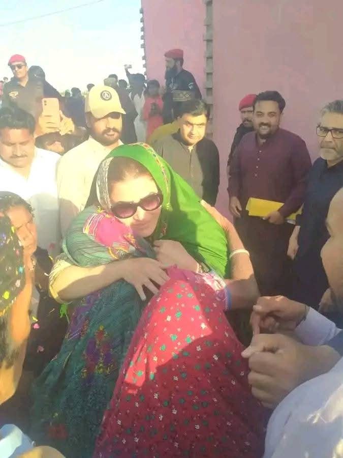 DarsAbdullah's tweet photo. May God grant your compassion to everyone who deserves it, and may God grant you more success and health. 
@ShaziaAttaMarri 🖤 https://t.co/aEjBUFkym0