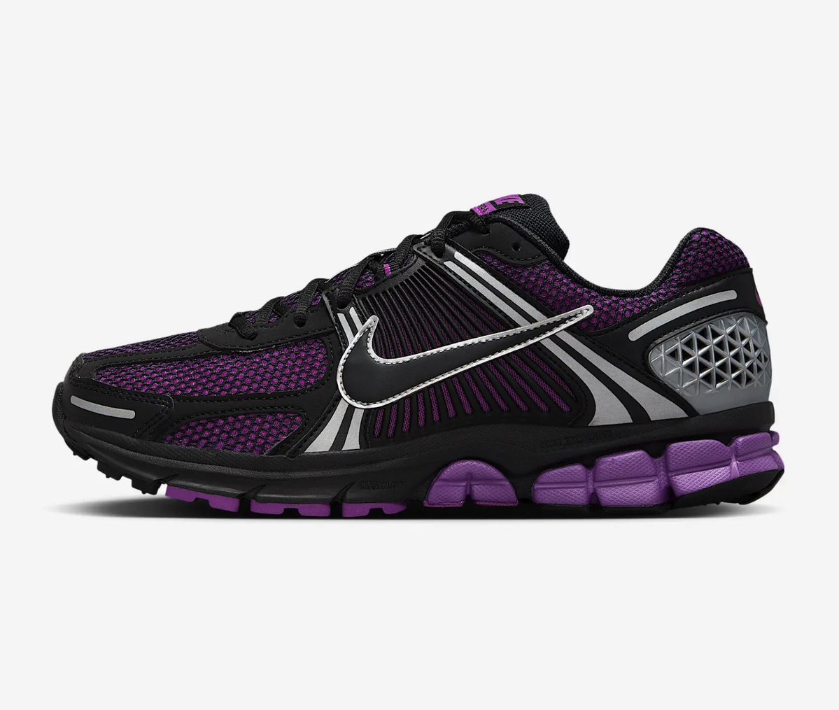 SOLELINKS's tweet photo. Ad: Nike Zoom Vomero 5 ‘Vivid Purple’

Nordstrom:https://t.co/ed1Uvl5XoI
Nike:https://t.co/RKwYOTgznV https://t.co/cTcOlE2waY