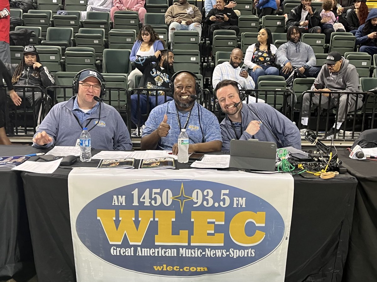 adscamella's tweet photo. Great coverage by our WLEC hometown crew. #wlec https://t.co/N1FoPuSP06
