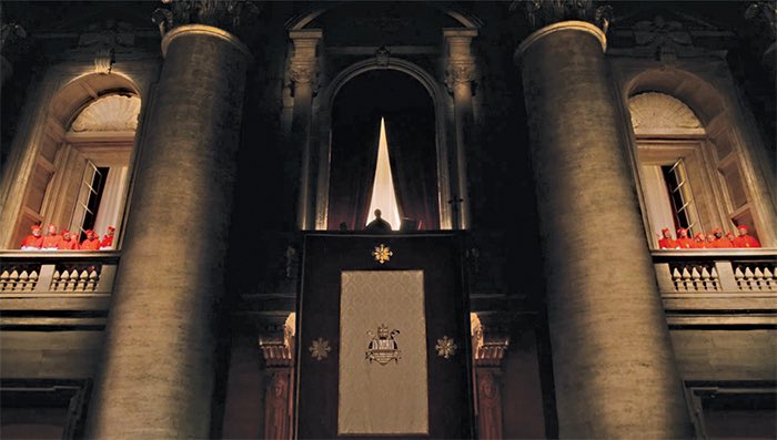 콘클라베의 미감이 마음에 드셨다면 바티칸을 배경으로 한 (비교적) 젊은 미국인 교황 (주드 로 분) 이야기를 다룬 HBO 드라마 <영 포프> 도 봐주시술.....