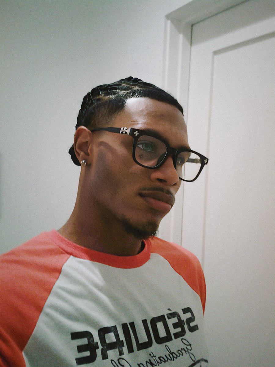 Xae✌🏽 tweet media