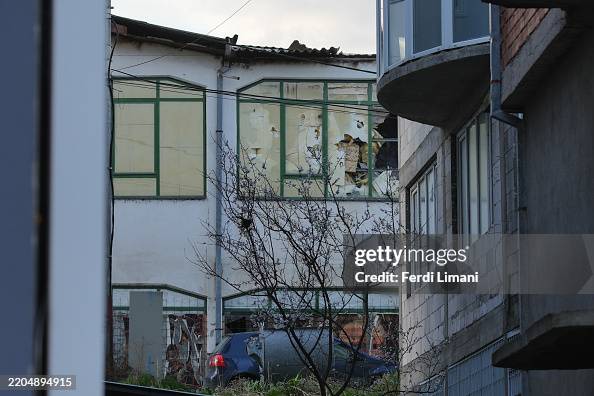 GettyImagesNews's tweet photo. At least 59 people have died after a #fire broke out overnight at the #Pulse Club in #Kocani, #NorthMacedonia, with more than 100 people injured. Reportedly, the club's roof caught fire from pyrotechnics set off during a concert at the venue. 📷: Ferdi Limani https://t.co/iKcm9k9lNi