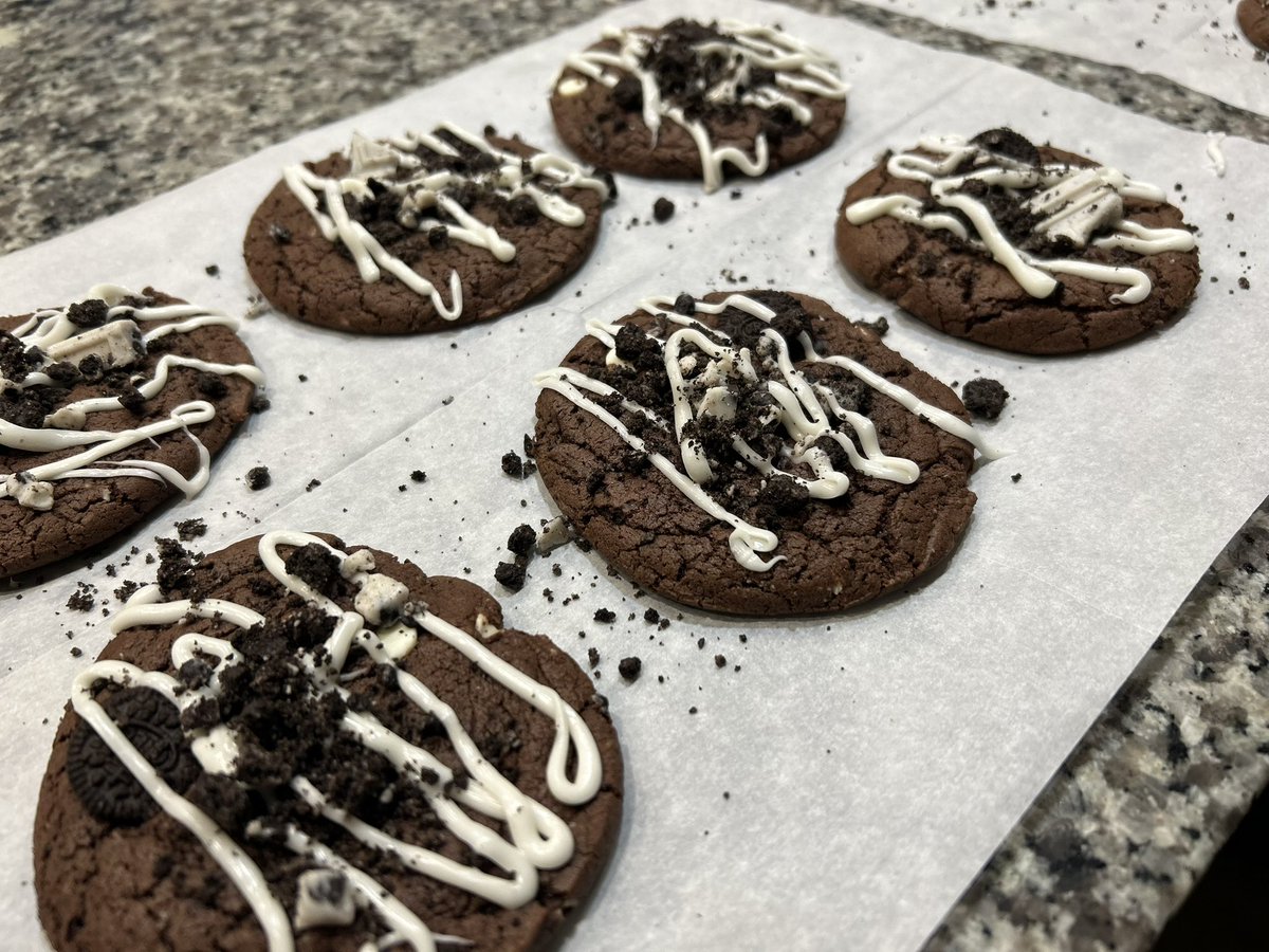 SugarWhisk's tweet photo. “Warning: Extreme Deliciousness Ahead! 🚨🍪 Our newest cookie drop is here, and it’s straight-up magical! ✨ Try:
🍪 Reverse Cookies &amp; Cream – Because regular just wasn’t enough! #cookies #fyp #sweets https://t.co/3lzHTHJaFu