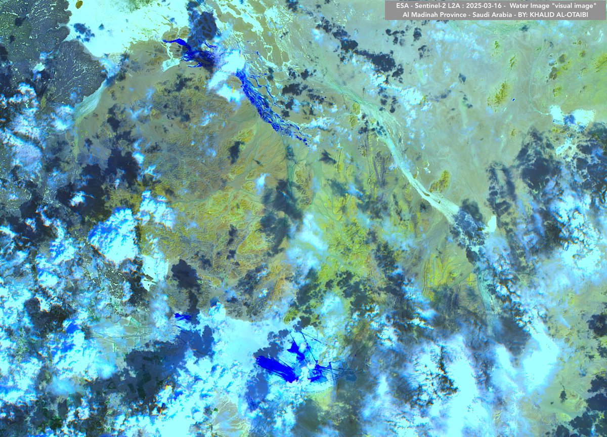 جنوب شرق المدينة المنورة (60 كم) - صورة من بين السحب لآثار السيول هناك بعد عواصف رعدية نشطت مساء الأمس.

الصورة مُلتَقطة عبر الساتل الأوروبي هذا اليوم 16 مارس 2025 #ملخصات_هيدرولوجية