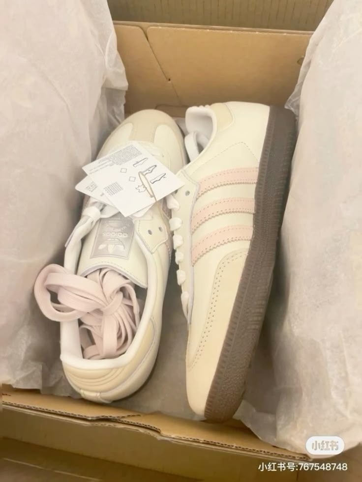 pink sambas 🎀