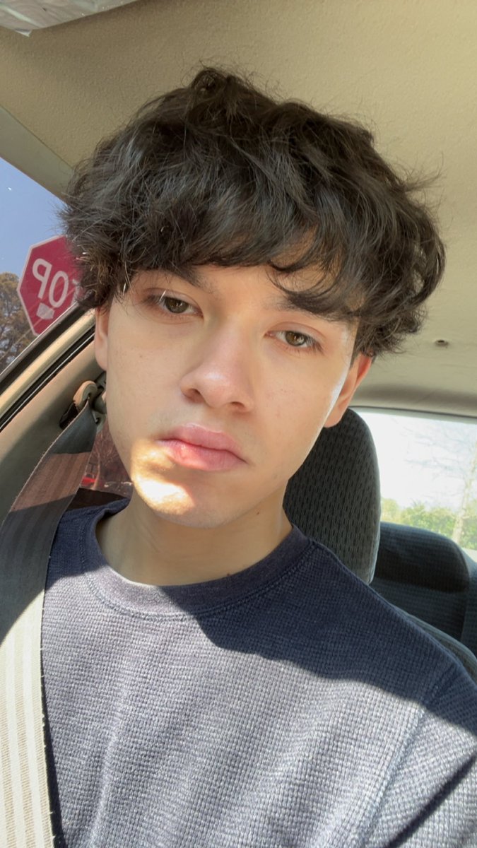 inkytwinkyidk3's tweet photo. The face, the ass https://t.co/7lP5vZFmTf