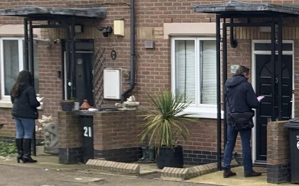 Great on the #LabourDoorstep today in West Hampstead w/ this fab team of <a href="/CamdenLabour/">Camden Labour 🌹</a> councillors and <a href="/labour_branchWH/">West Branch Labour</a> members. 

Huge recognition for the local LABOUR councillors, Sharon Hardwick and Nazma Rahman, supporting residents. Not a single mention of Tory councillors.