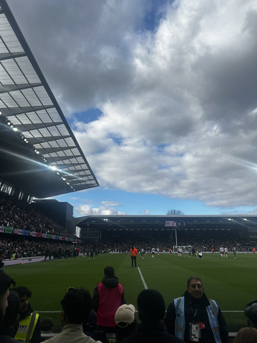 A_P1882's tweet photo. This on a hangover might tip me over the edge #thfc https://t.co/ZSDyPMUVoM