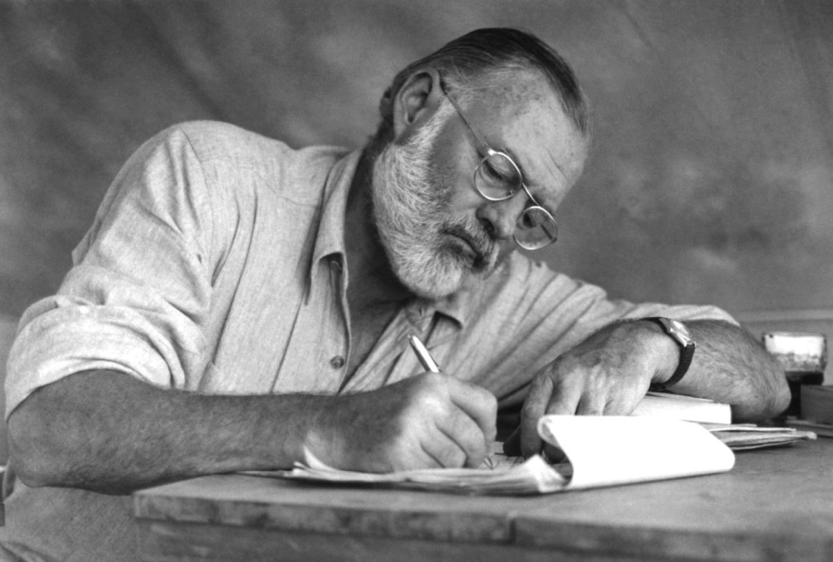 readswithravi's tweet photo. 17 powerful sentences by Ernest Hemingway showcasing his thoughts on life, writing, courage, and more: https://t.co/45VTfTPPoh