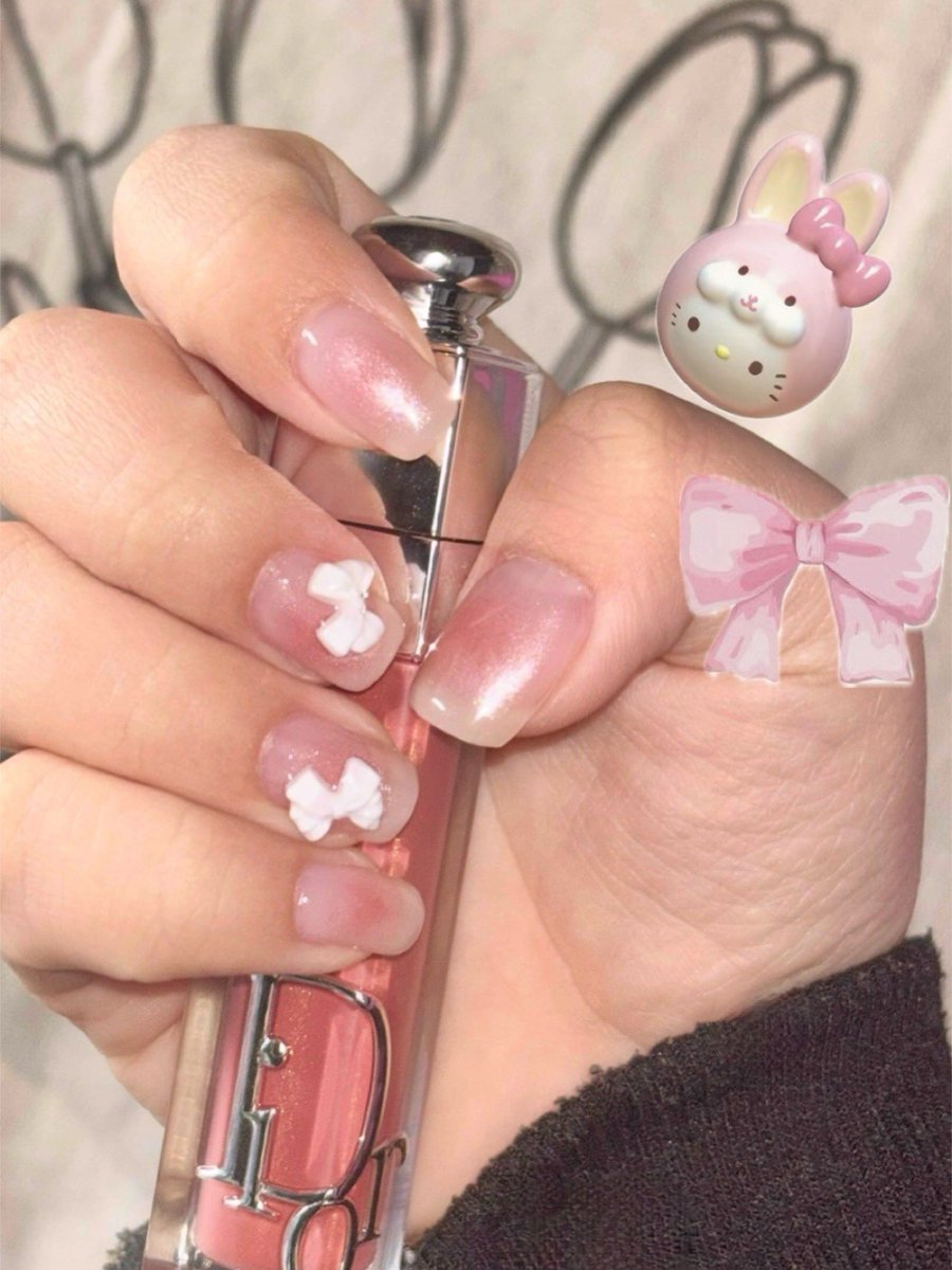 ccc98424's tweet photo. チークネイル🧏🏻‍♀️ིྀ
オーダーでやってもらった
めっちゃ可愛い🥺ིྀི🎀ᩚ
血色感？やばい

#fyp #otd #일본 #ネイル https://t.co/iuldCKpmqb
