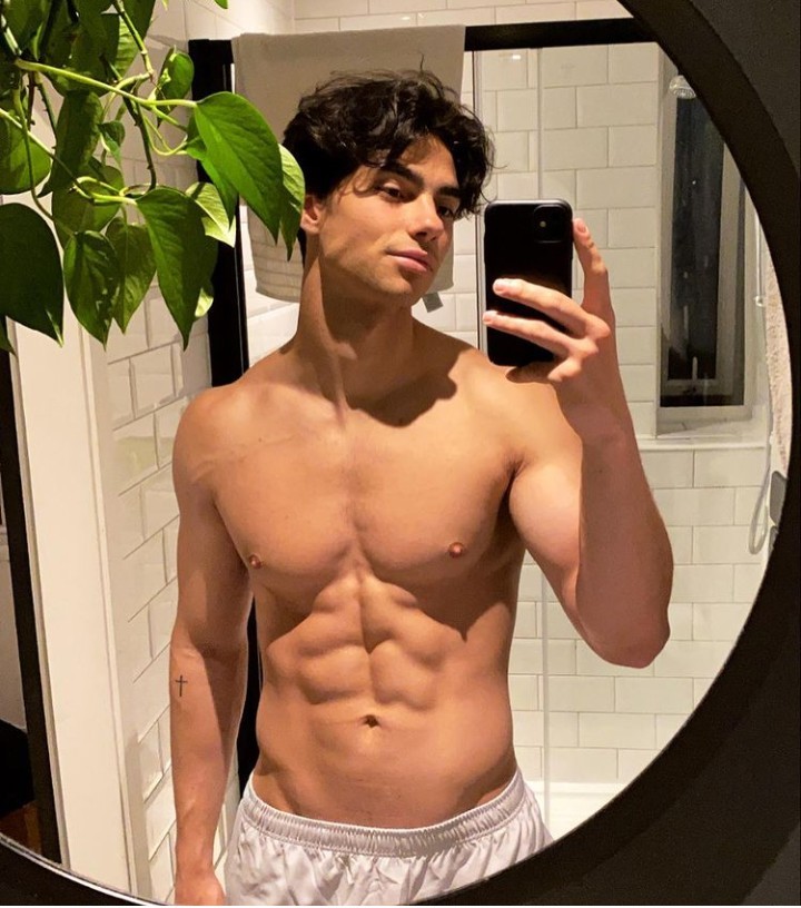 𝐋𝐇 𝟒𝟒 ꫂ ၴႅၴ tweet media