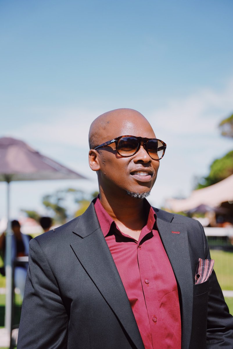 ThembaGwejela's tweet image. Wrapping up the summer in style at the Royal Race! This partnership between Cape Racing and @SABCPortal is all about making sport more inclusive, bringing the thrill of racing to every corner of South Africa. #RoyalRace #CapeRacingXSABC #SportForAll