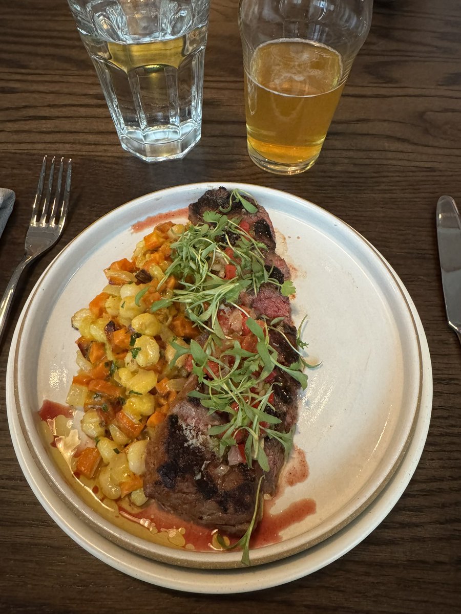 Aurora Stecher tweet media