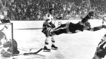 hockey_vintage's tweet photo. Happy 77th birthday to HHOFer Bobby Orr who was born ON THIS DAY in hockey history (March 20, 1948):

2-time Stanley Cup Champion
8-time Norris Trophy Winner
3-time Hart Trophy Winner
2-time Art Ross Trophy Winner
2-time Conn Smythe Trophy Winner
1967 Calder Trophy Winner https://t.co/SvYe67oRyx