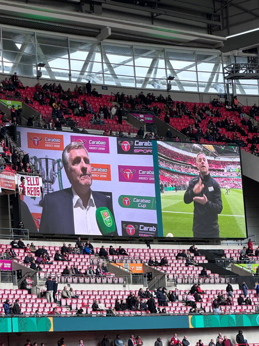 JanMolby's tweet photo. BIG Jan, BIG Screen 🔴 https://t.co/IQDGUl4LC8