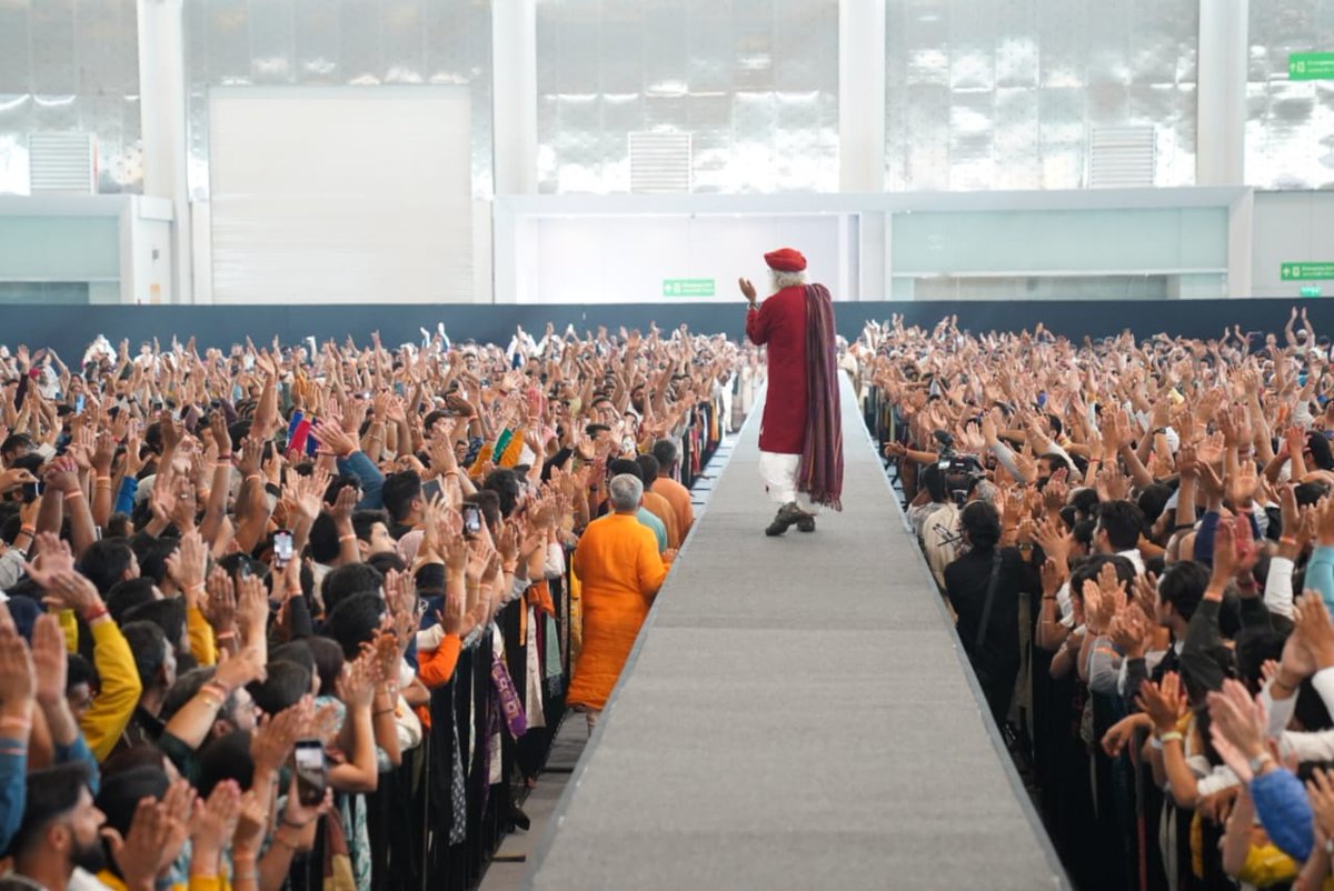 Sadhguru tweet media