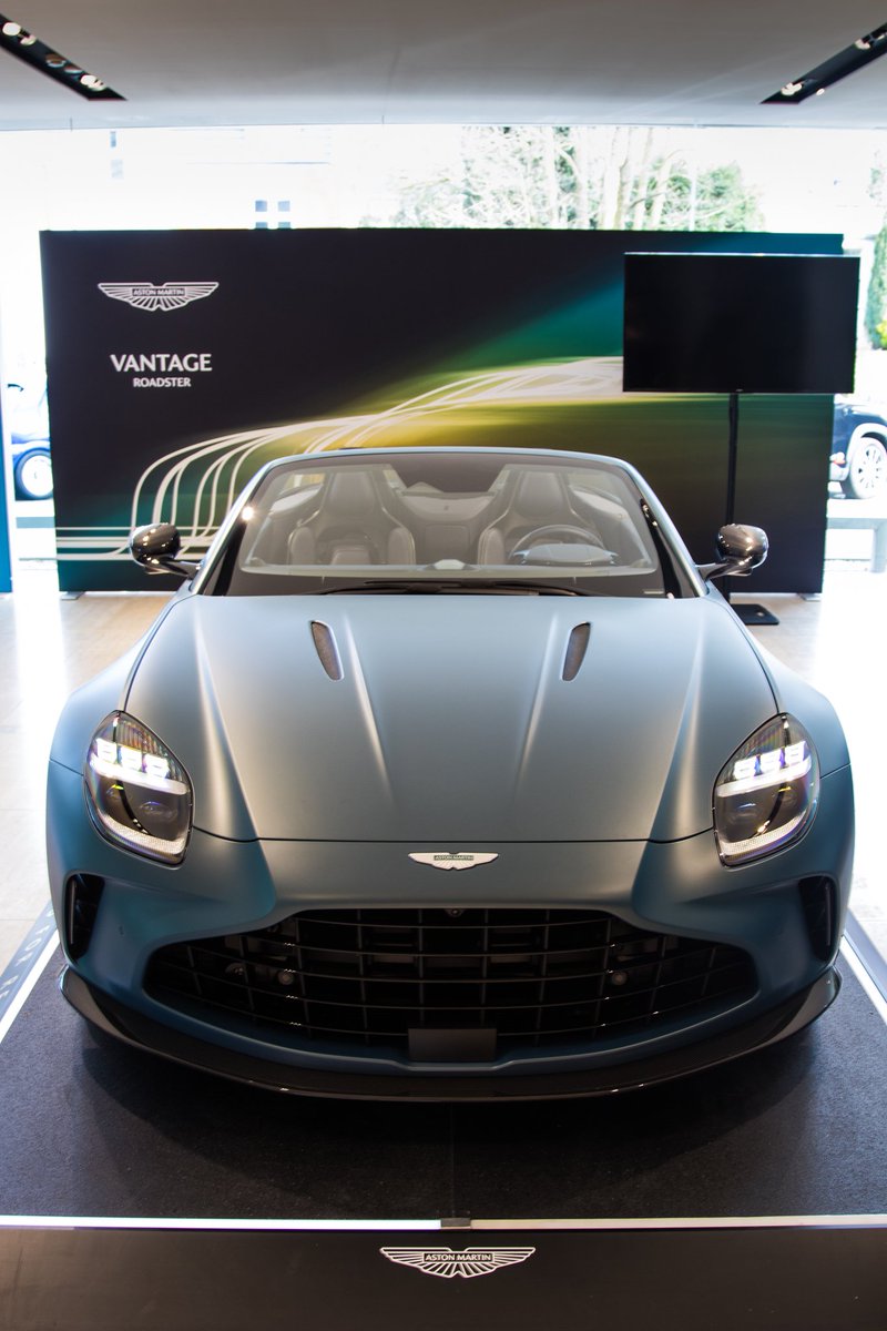 dutchAMRkg's tweet photo. Last Thursday I had the pleasure to see the new @astonmartin #vantageroadster in real. It is a stunning car to look at and perfect for those beautiful trips. Thanks to #astonmartinHilversum #astonmartin #vantage https://t.co/7Ws03hZKhq