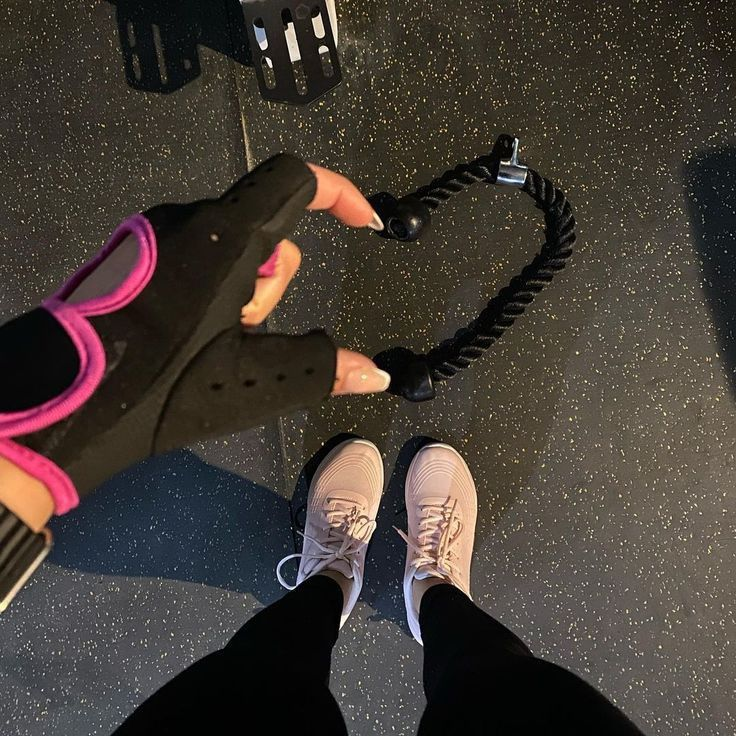 Pretty, but stronger. 💁‍♀️🏋️‍♀️ #Fearless #gym #gymlife