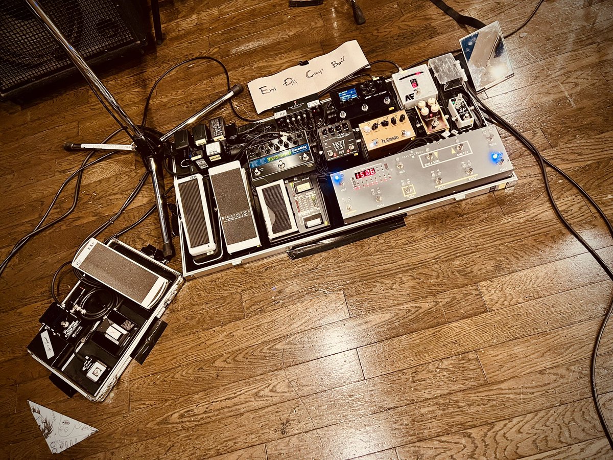 kzyaq's tweet photo. スタジオで音出しました。 https://t.co/hB03pnicen