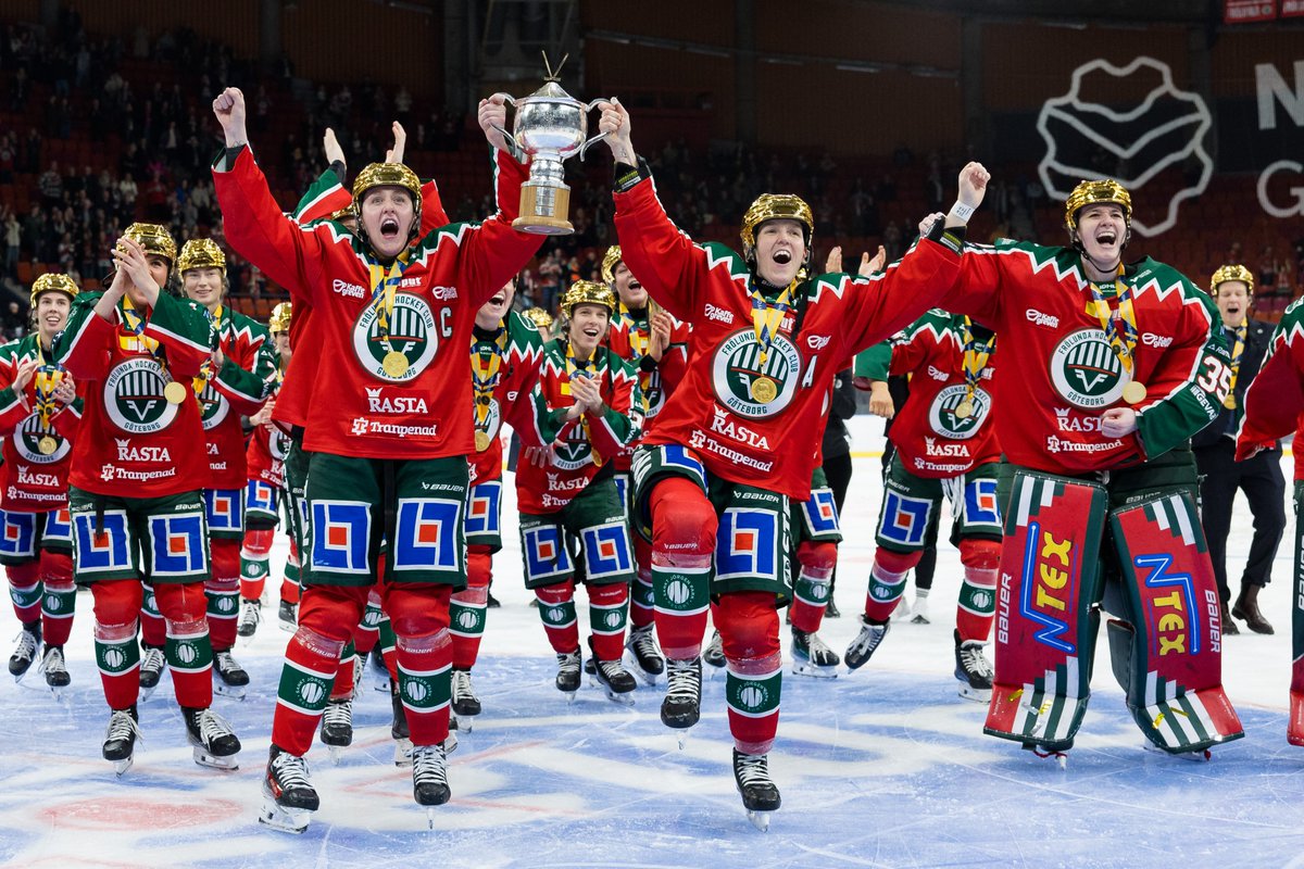 frolunda_hc's tweet photo. När vi bär hjälmar av guld! https://t.co/0VJUpHFjHS