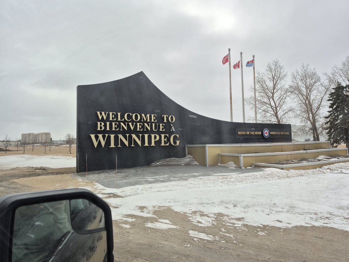 Yesterday was full of new adventures.. first plane ride .. I hate airports but flight was cool .. brother picked me up in Winnipeg.. now I'm at the farm in Winipegosis... 
This will be an exciting week.. 😀